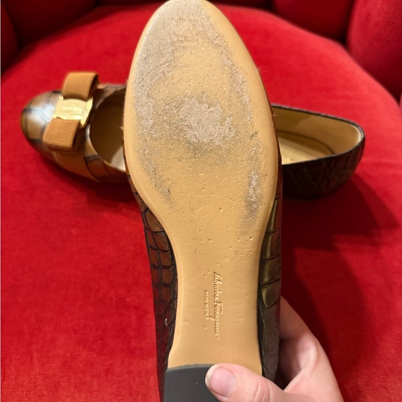 SALVATORE FERRAGAMO OMBRE CROC FLATS 9 - Picture 10 of 11